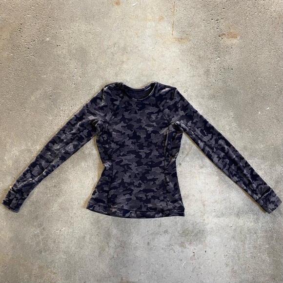 Lululemon Runderful Long Sleeve
Heritage Camo Jacquard Black Lunar Rock - Picture 1 of 4